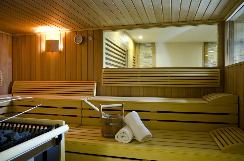 Hotel Maria Theresia Ischgl Exterior photo