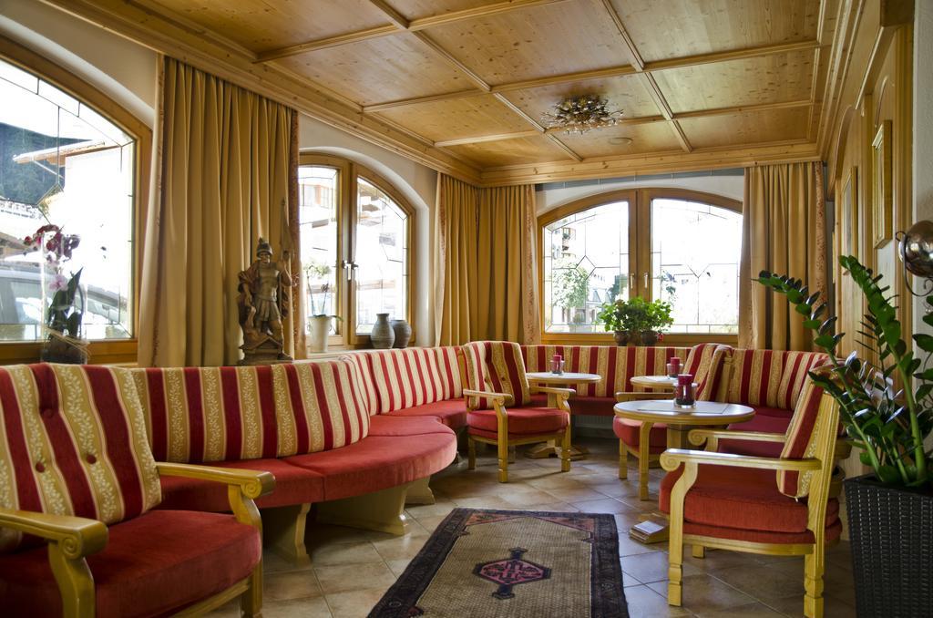 Hotel Maria Theresia Ischgl Exterior photo