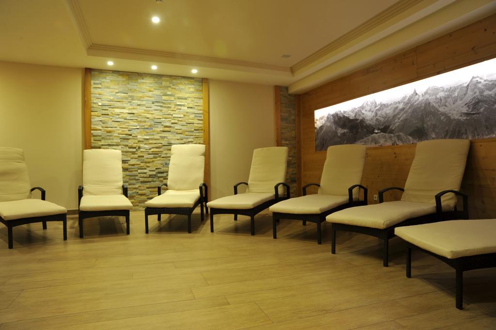 Hotel Maria Theresia Ischgl Exterior photo
