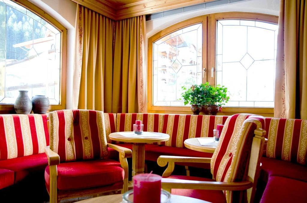 Hotel Maria Theresia Ischgl Exterior photo