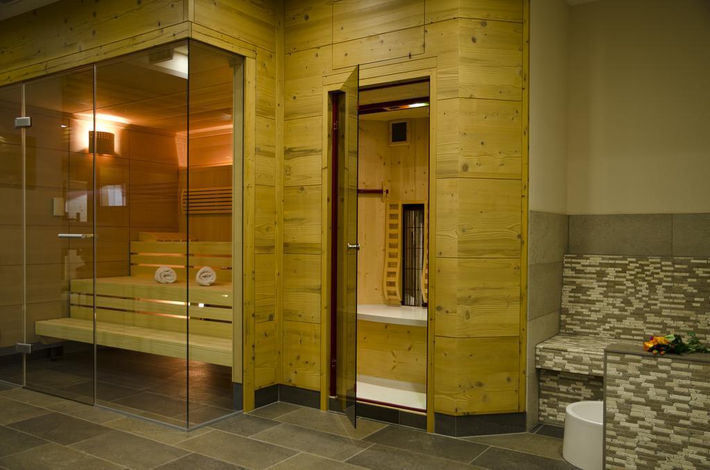 Hotel Maria Theresia Ischgl Exterior photo