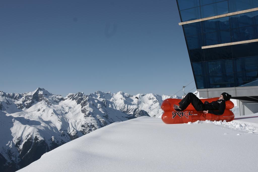 Hotel Maria Theresia Ischgl Exterior photo