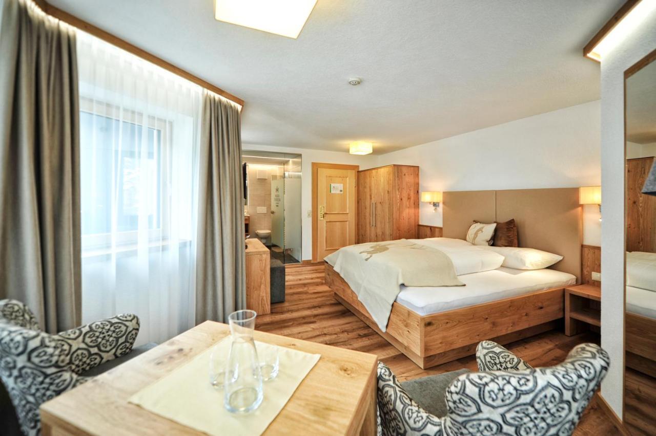 Hotel Maria Theresia Ischgl Exterior photo
